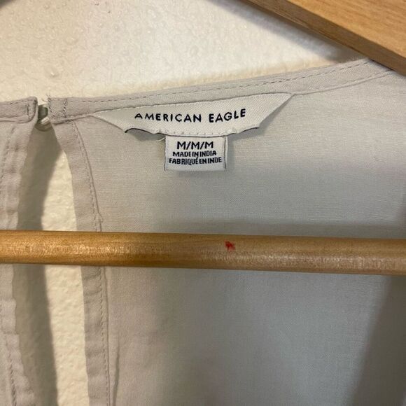 American Eagle Cross Stitch Cropped Flutter Sleeve Blouse Size Medium - Picture 4 of 11